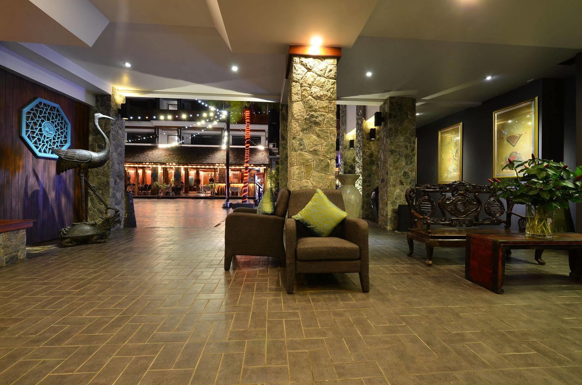 Lap Roi Karon Beachfront By Shanaya Luaran gambar