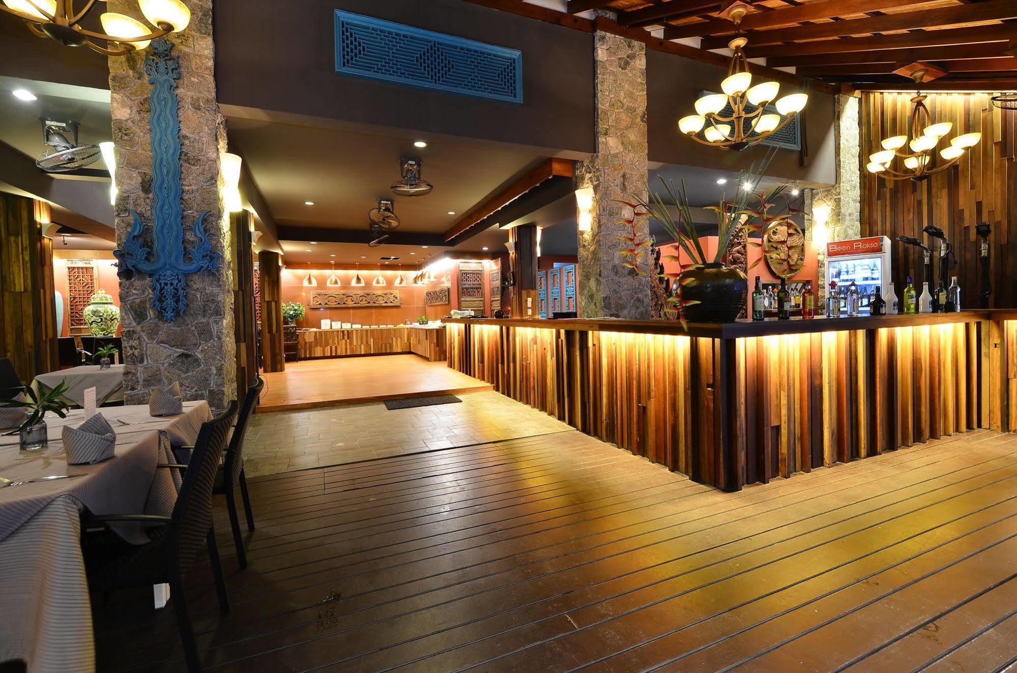 Lap Roi Karon Beachfront By Shanaya Luaran gambar