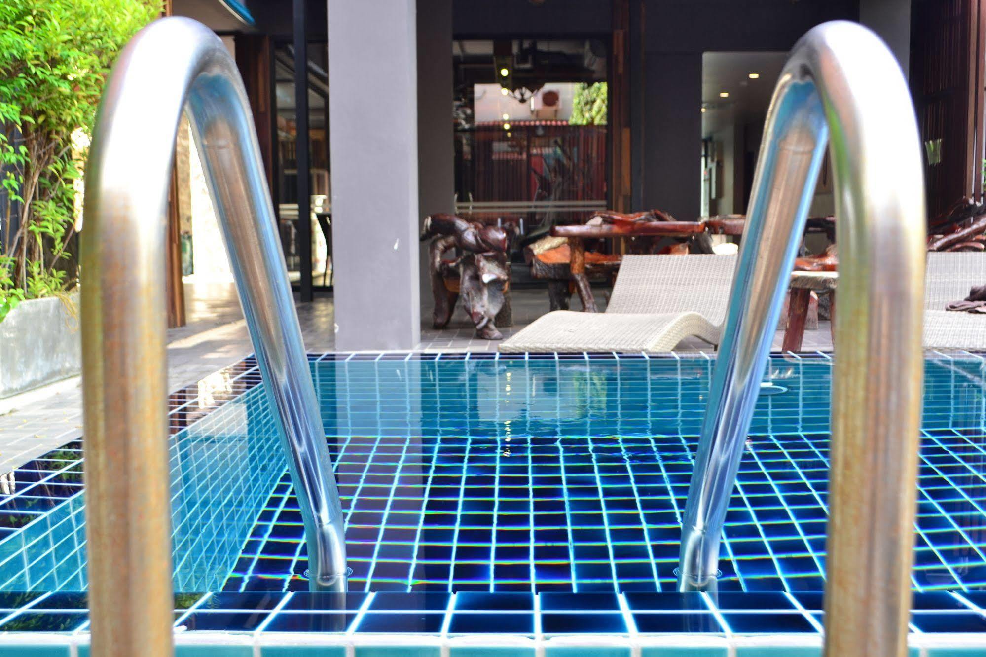 Lap Roi Karon Beachfront By Shanaya Luaran gambar