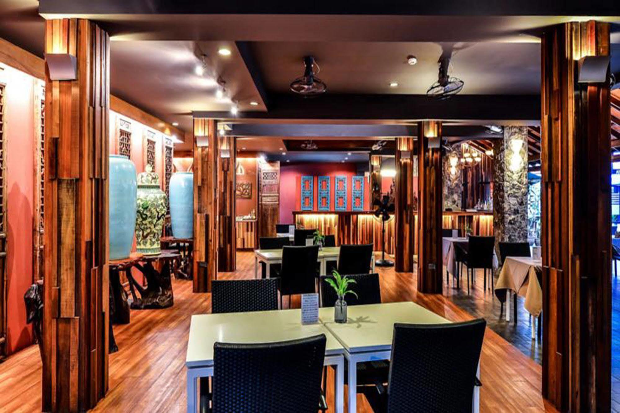 Lap Roi Karon Beachfront By Shanaya Luaran gambar